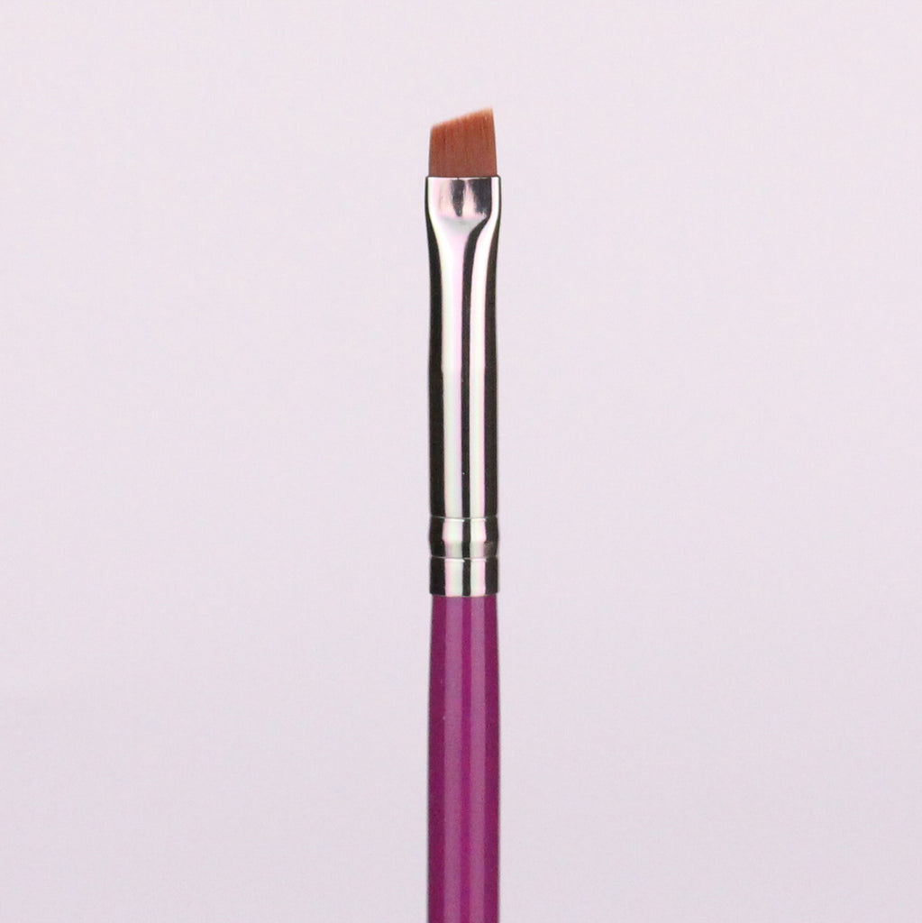 BB10 Angled Eyeliner Brush